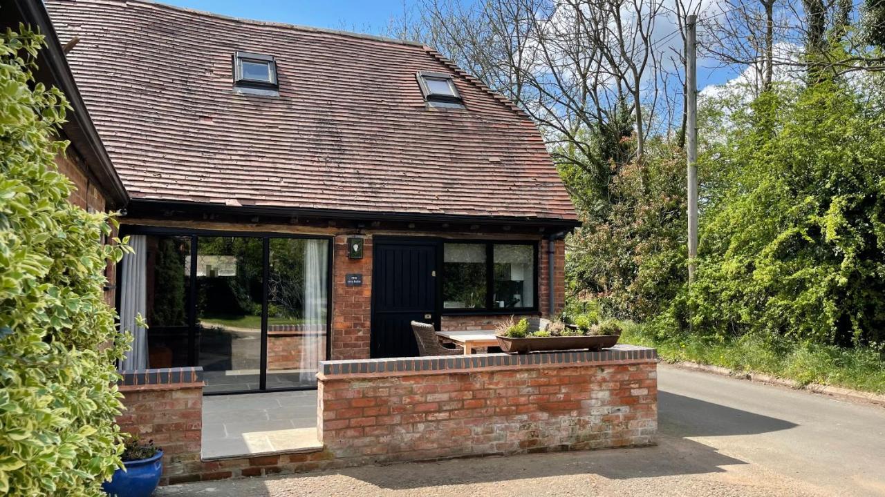 Elegant Peaceful Barn In Rural Village Setting Close To Stratford Upon Avon 外观 照片