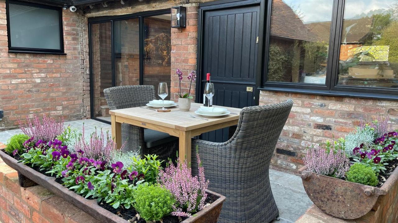 Elegant Peaceful Barn In Rural Village Setting Close To Stratford Upon Avon 外观 照片